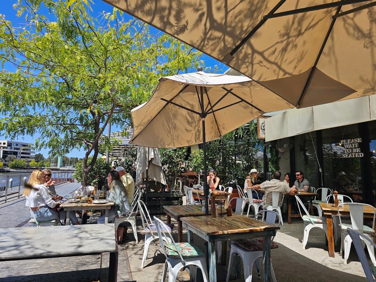 Local Press Cafe
