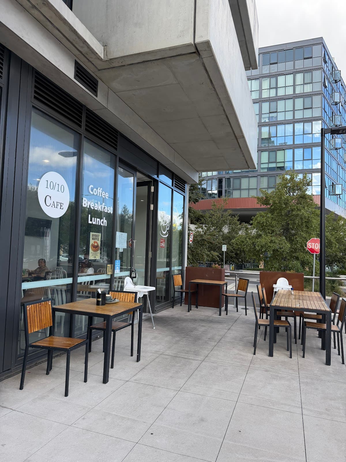 10/10 cafe