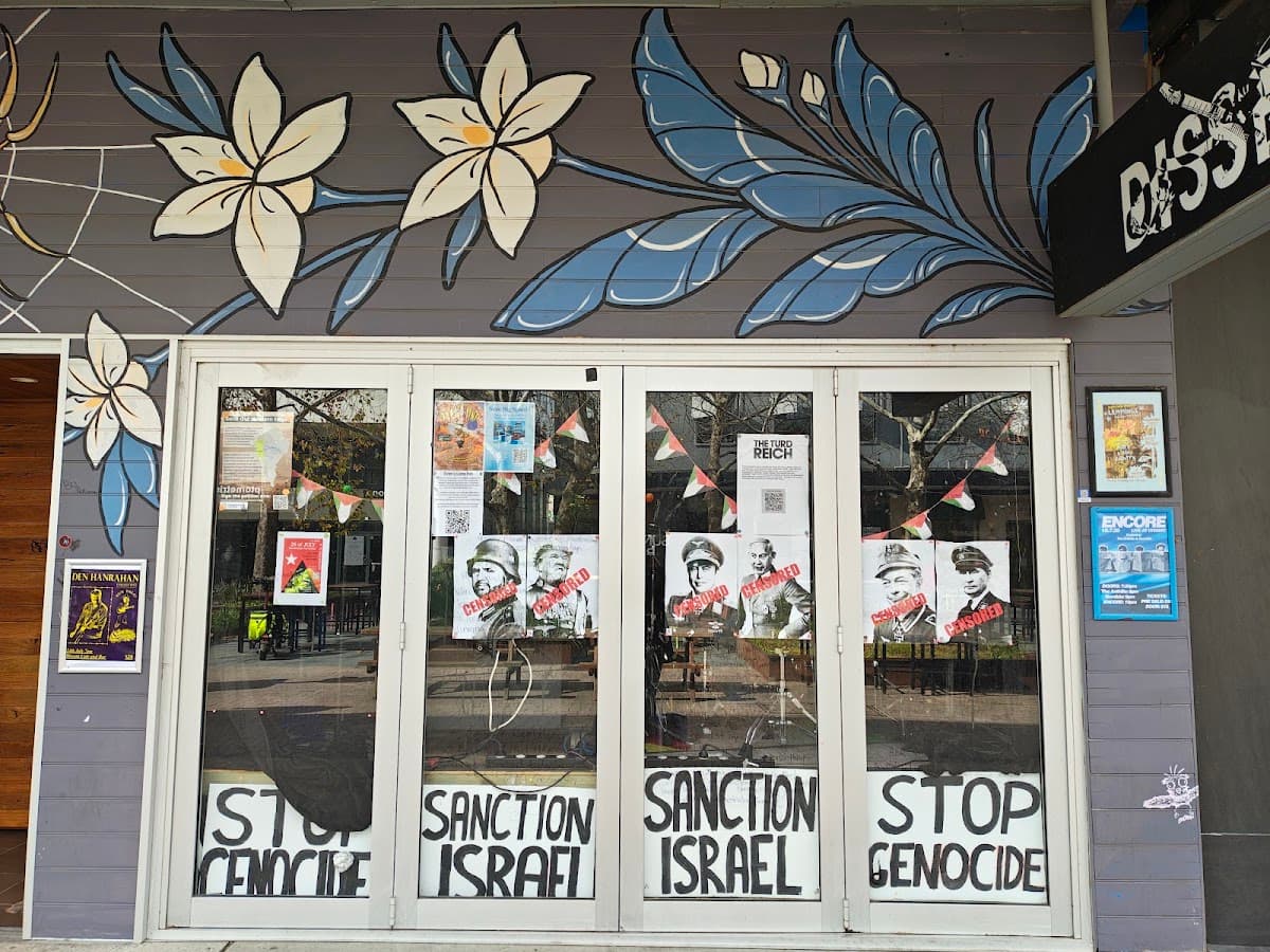 Dissent Cafe and Bar